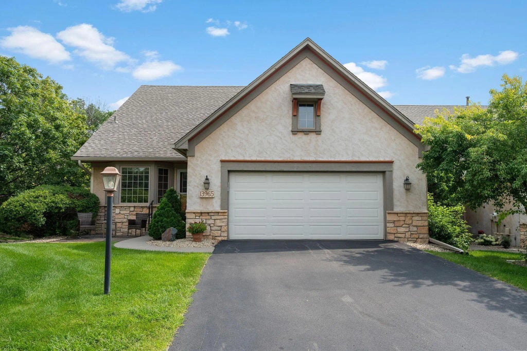 13965 Saint Andrew Drive, Eden Prairie