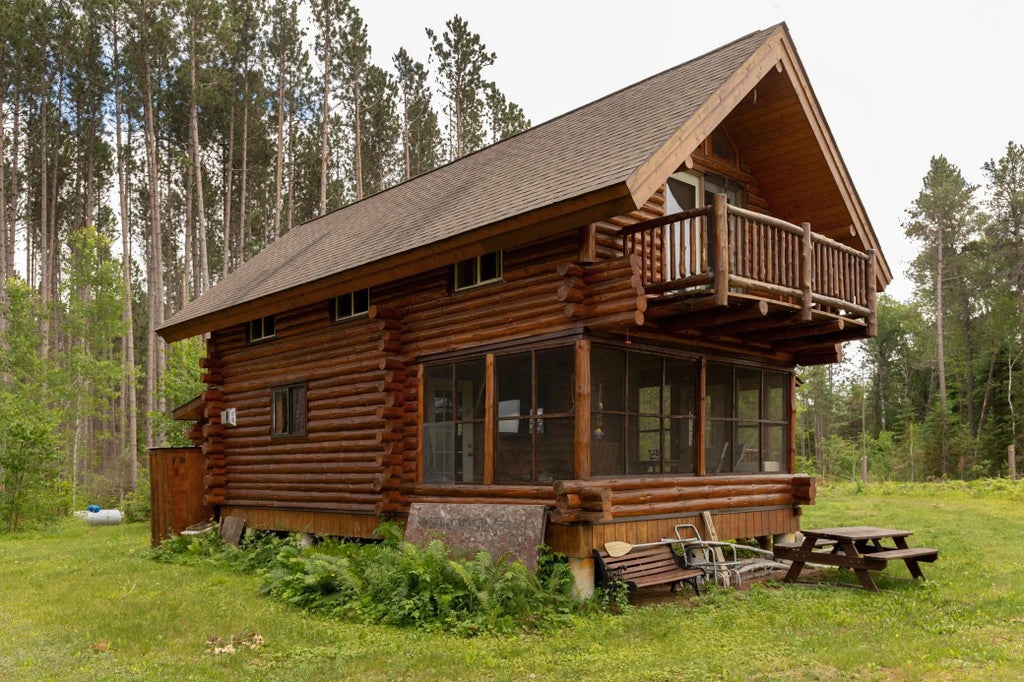 3488 State 200 Nw, Walker