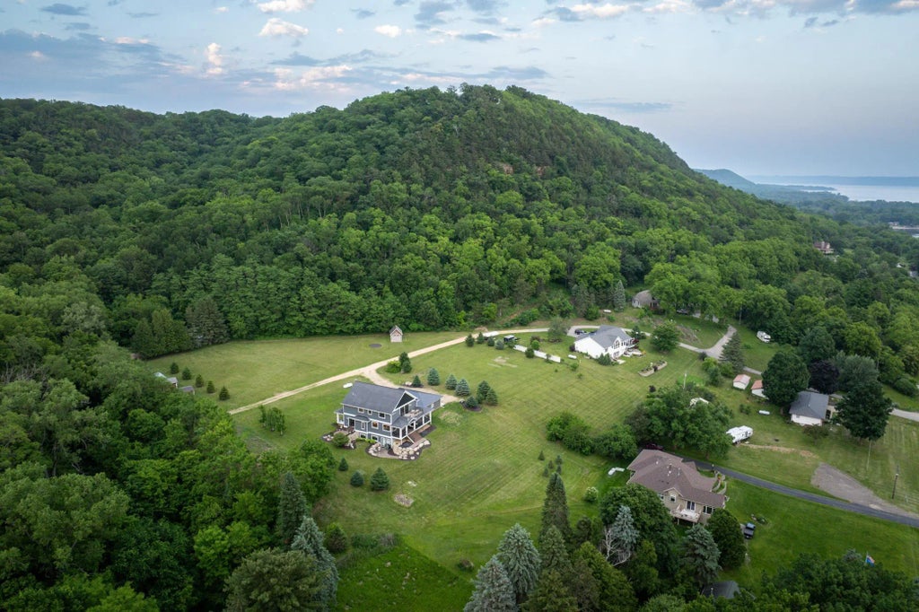 W12412 State Highway 35, Stockholm