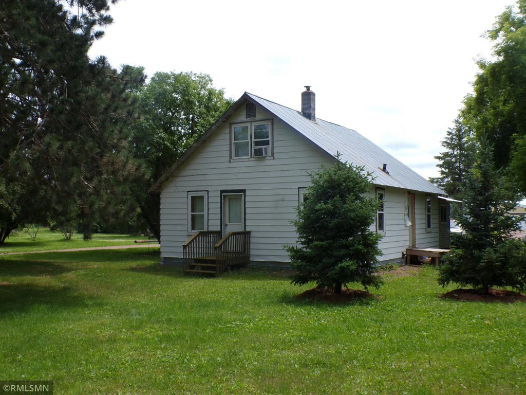 45248 State Highway 48, Hinckley