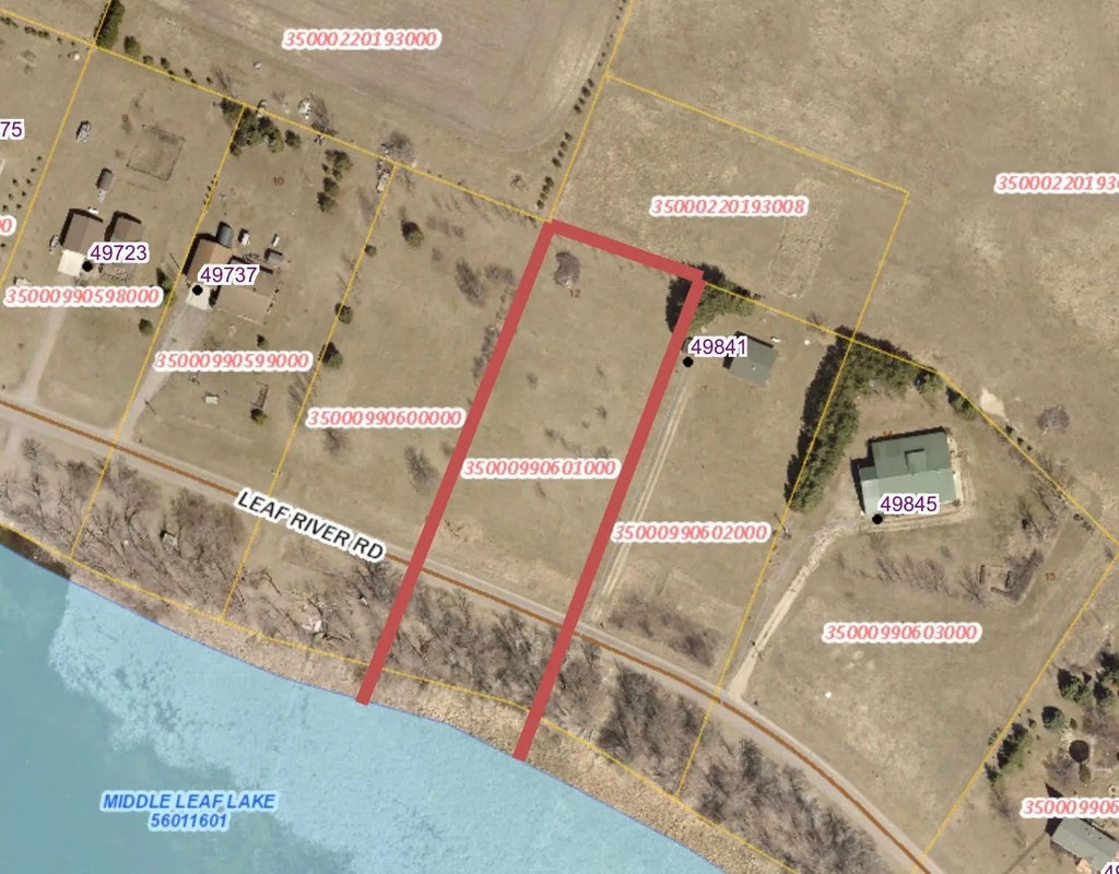 X Leaf River Road, Ottertail