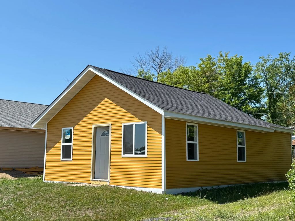 127 1st Street Ne, Cass Lake