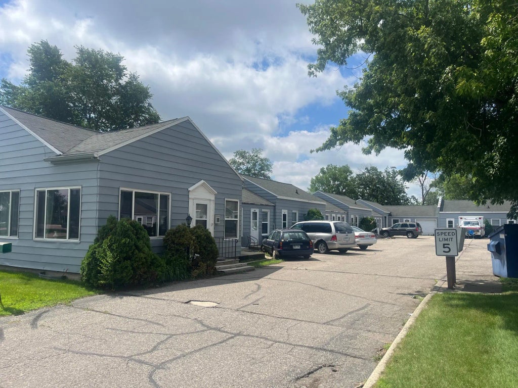 510 3rd Avenue W, Alexandria