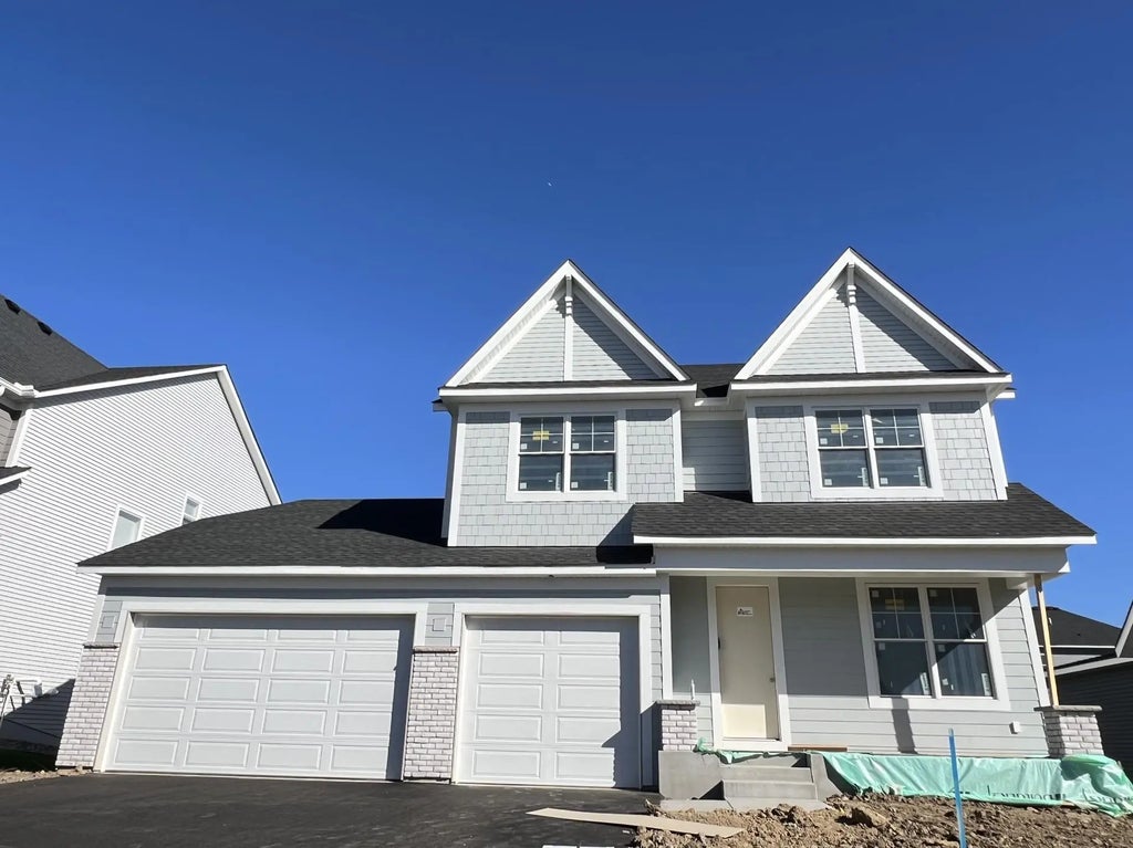 2726 Kensington Avenue Ne, Saint Michael