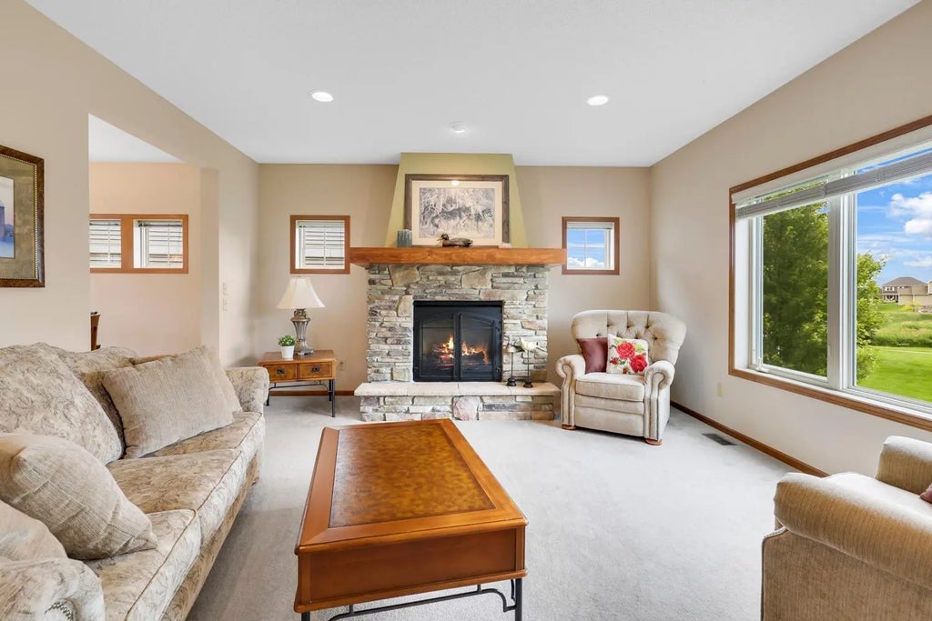 2061 Cobblestone Drive, Cologne