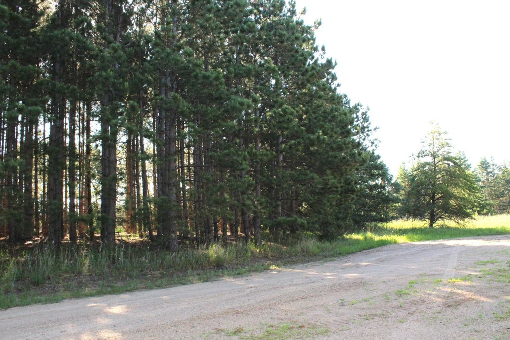 Tbd 128th Street, Staples