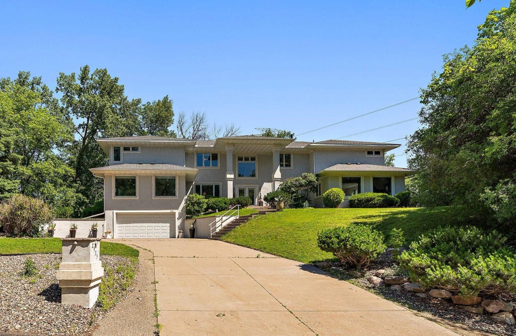 2935 Minnehaha Curve E, Minnetonka