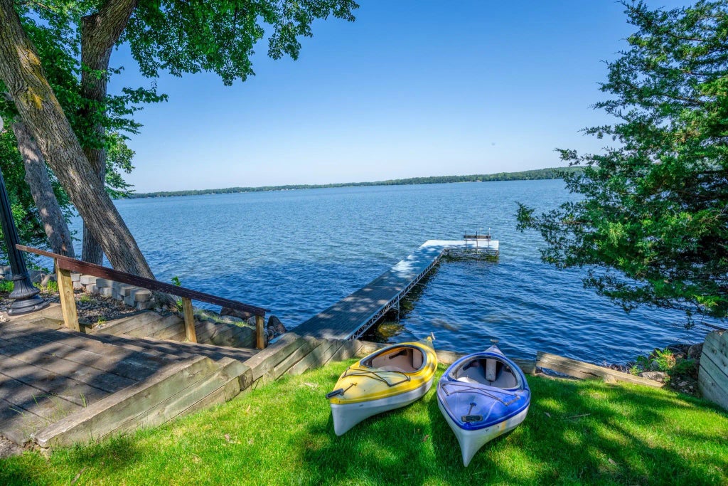 870 S Andrew Drive Ne, Lake Andrew Twp