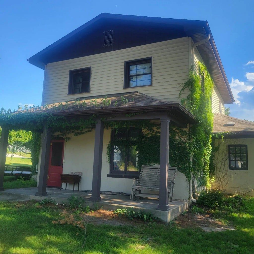 301 Kirkwood Street E, Lanesboro