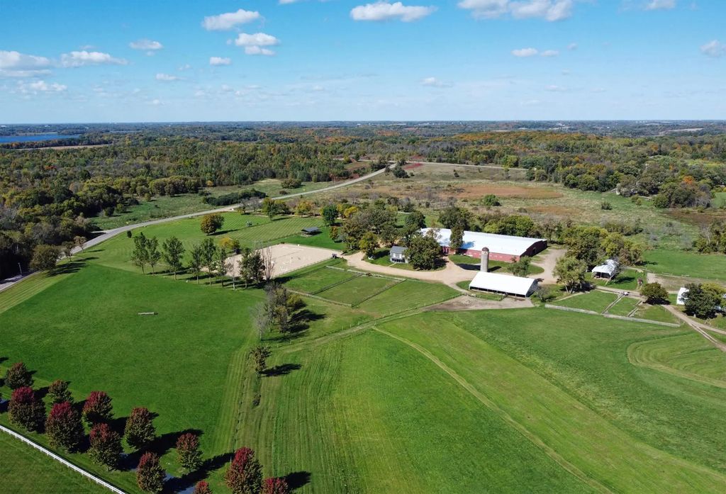 2182 Homestead Trail, Medina