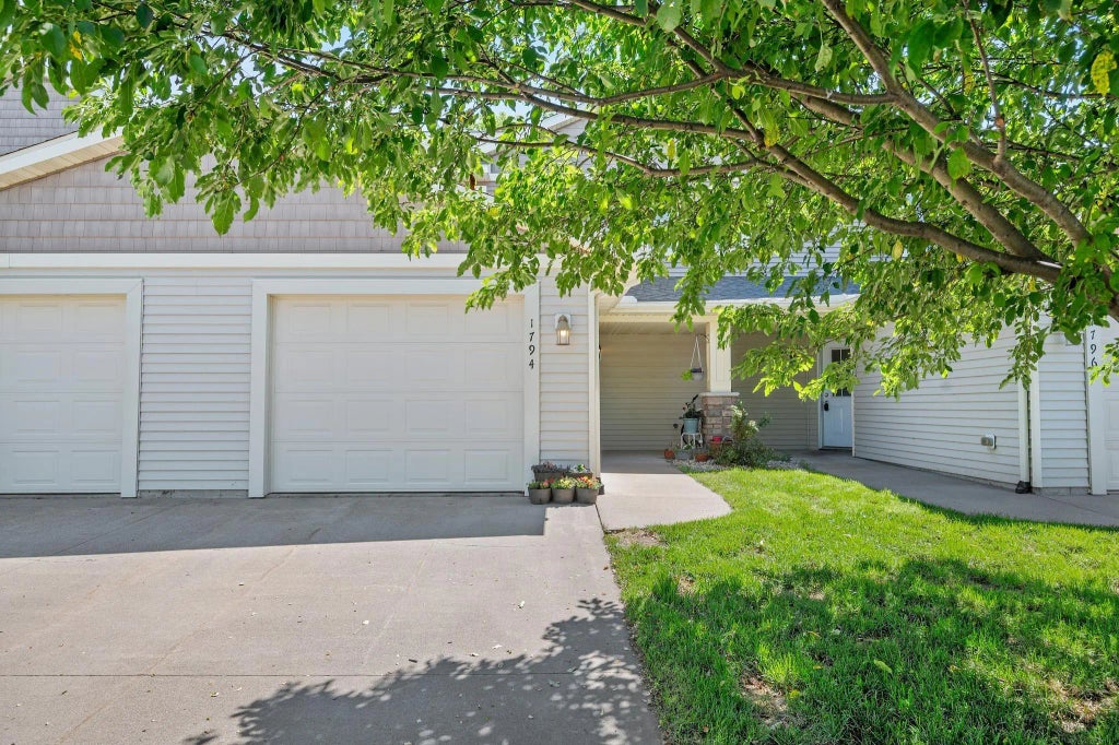 1794 Bennett Street, River Falls