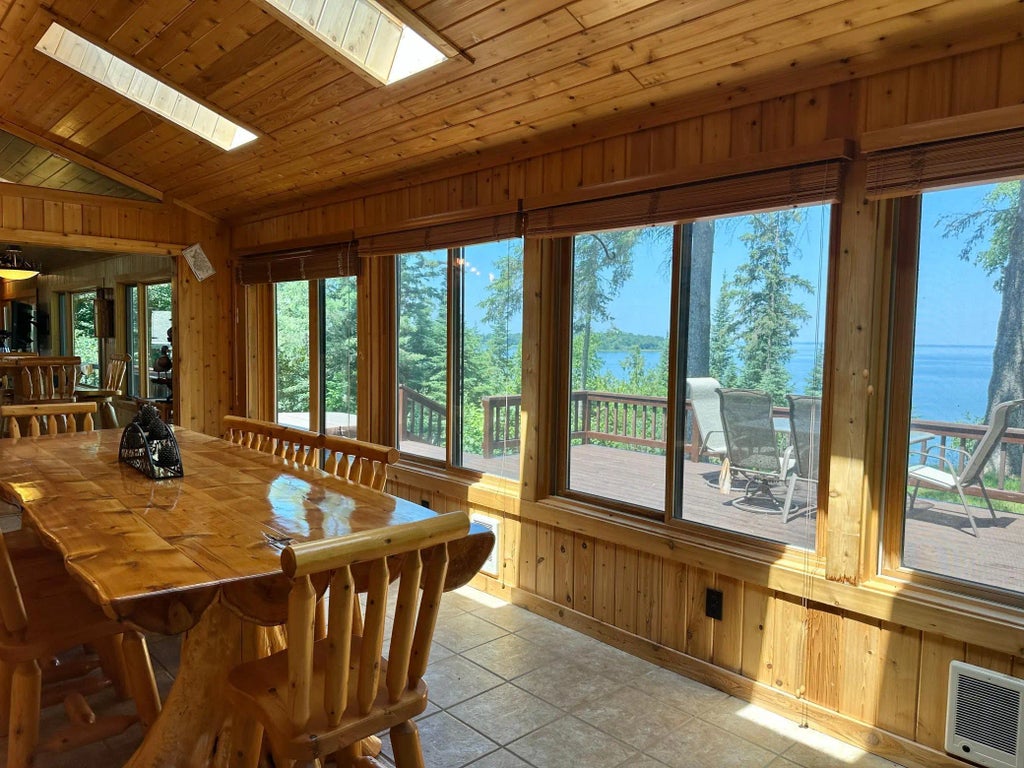 1938 Pine Cliff Road Nw, Walker