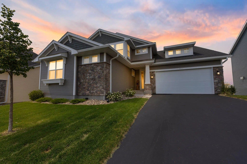 4617 Cobalt Lane, Woodbury