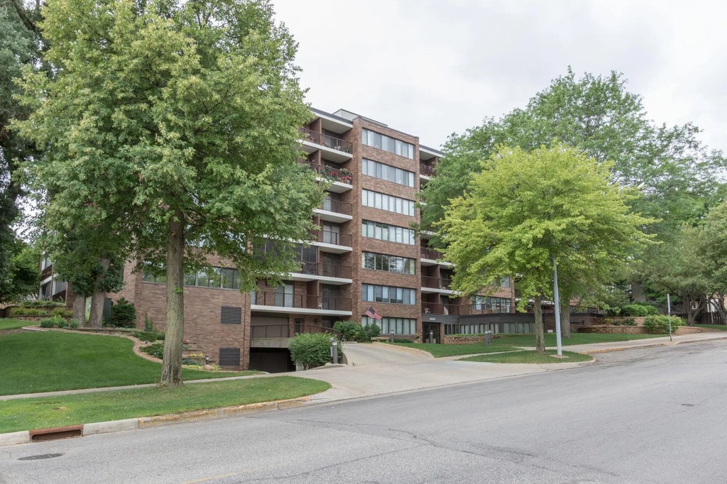 600 4th Street Sw 605, Rochester