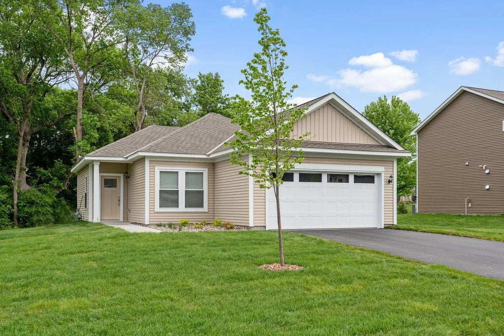 690 Aspen Lane, Montrose