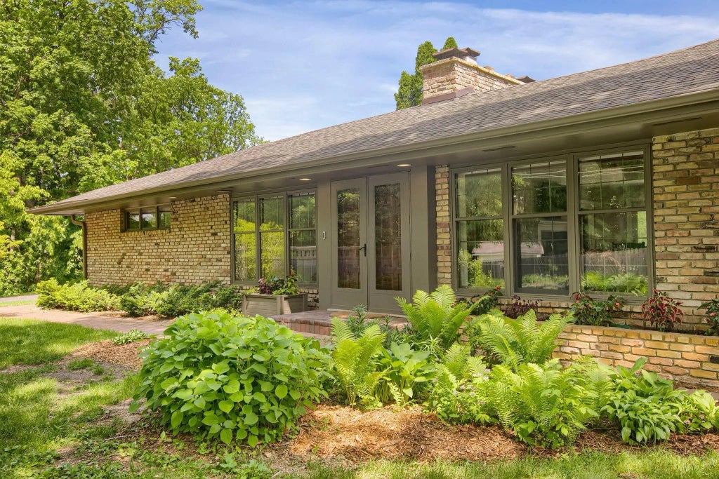 3465 Deephaven Avenue, Deephaven