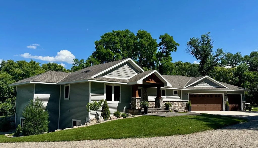 8181 79th Street Se, Fahlun Twp