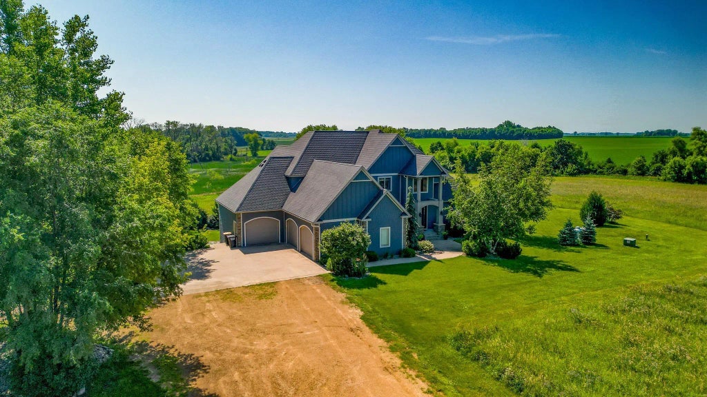 60515 235th Street, Madison Lake