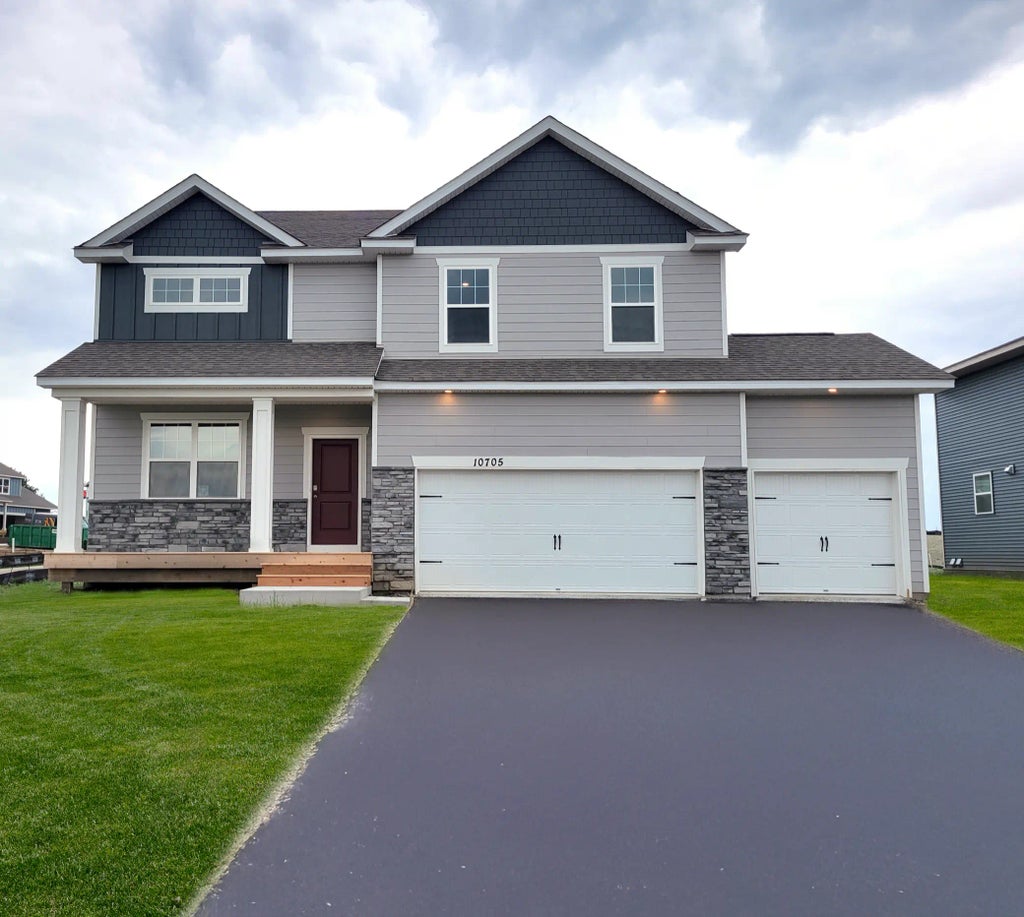 10705 Bent Pine Lane, Woodbury