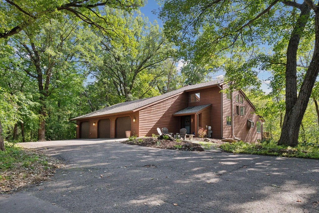 15827 Day Place, Minnetonka