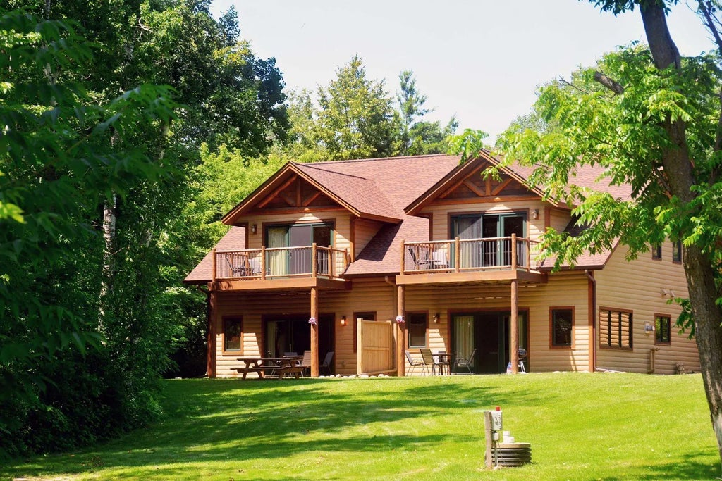24909 Sandy Lane, Bay Lake Twp