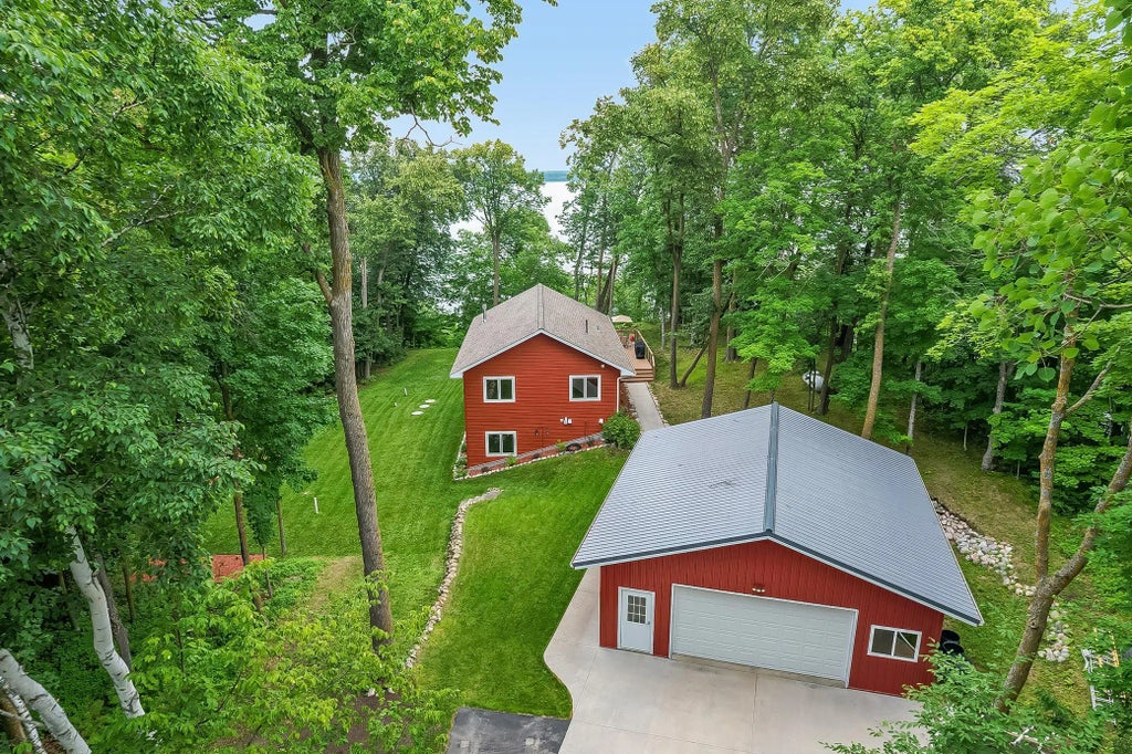 45340 Maple Shores Lane, Osage