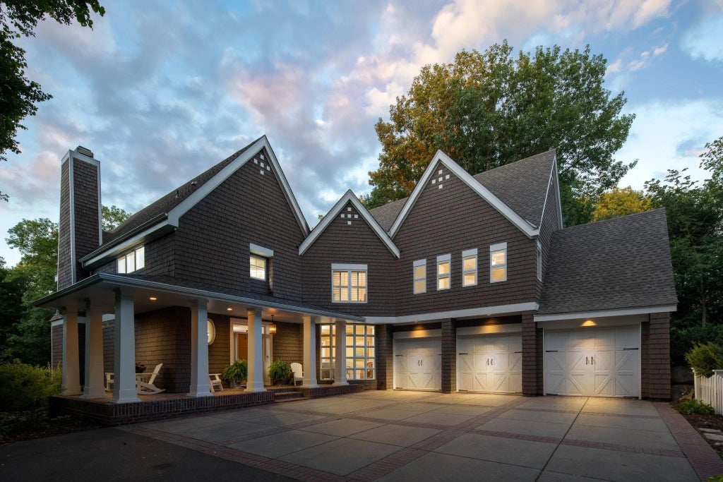 9550 Foxford Road, Chanhassen