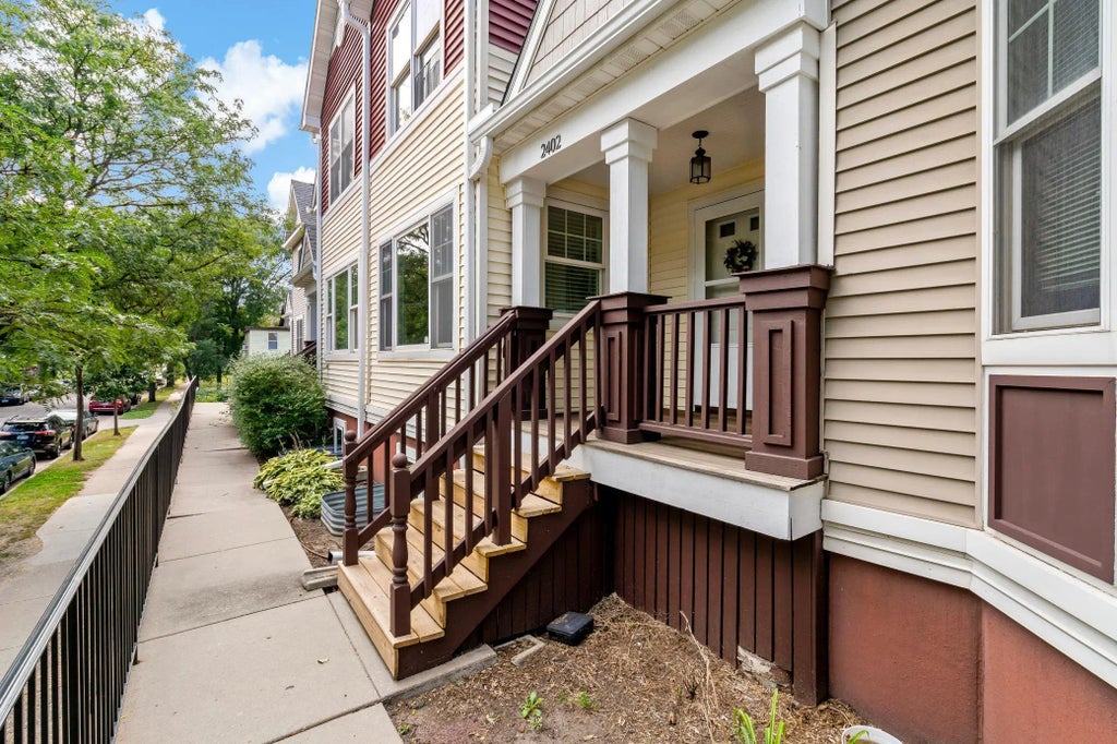 2402 16th Avenue S, Minneapolis