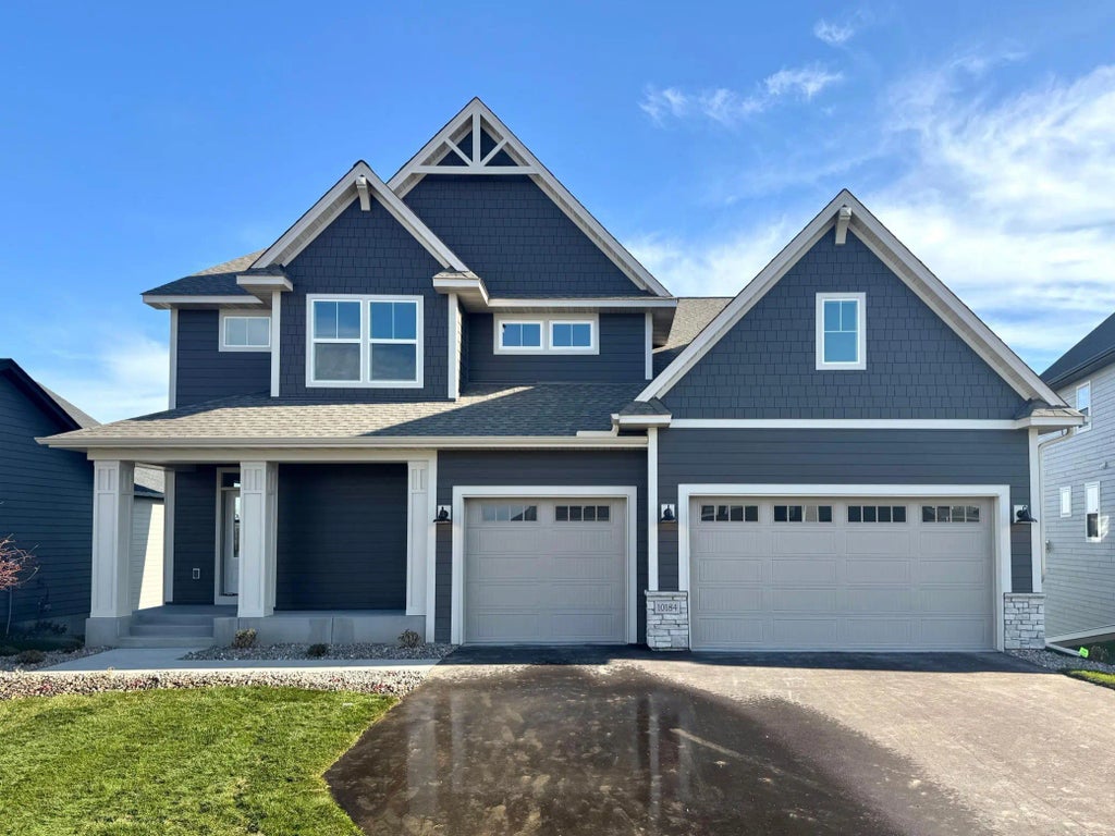 10184 Queensland Lane N, Maple Grove