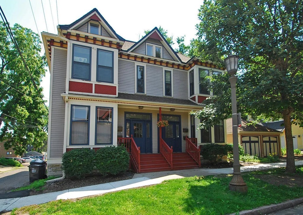 214 Mackubin Street, Saint Paul