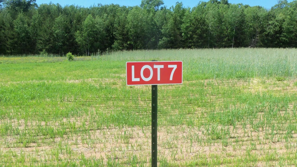 Lot 7 Maple Ln, Siren