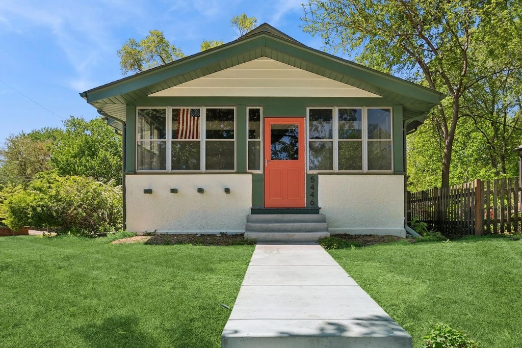 5446 Pleasant Avenue, Minneapolis