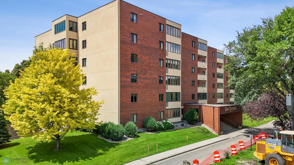 105 3rd Street N 506, Moorhead