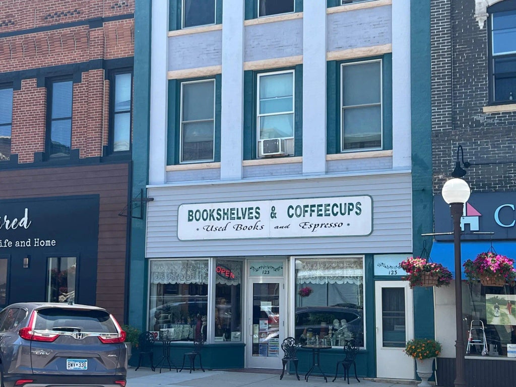 123 N Minnesota Street N, New Ulm