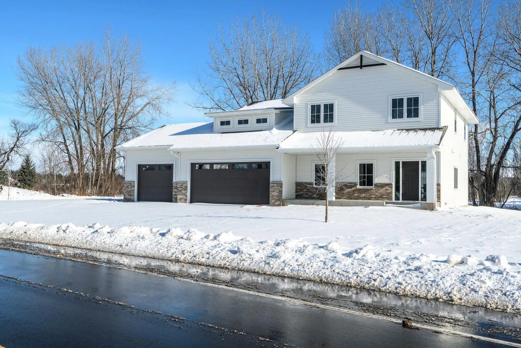 904 13th Avenue N, Sartell