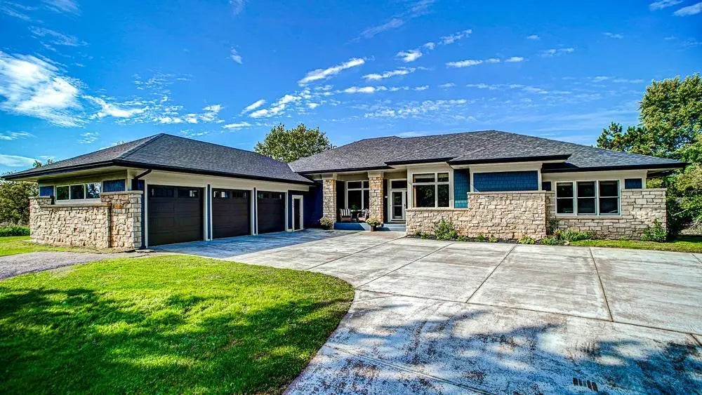 8320 Dellwood Road Court N, Grant