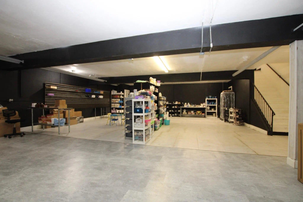 614 Broadway Street Lower Level, Alexandria