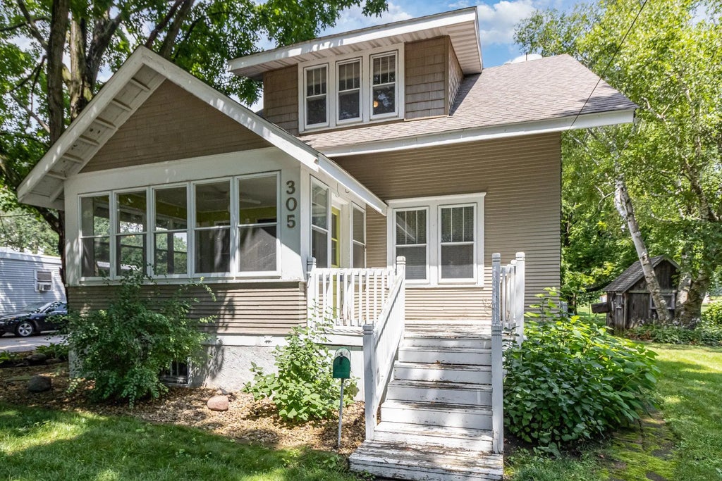 305 Elm Avenue Se, Montgomery