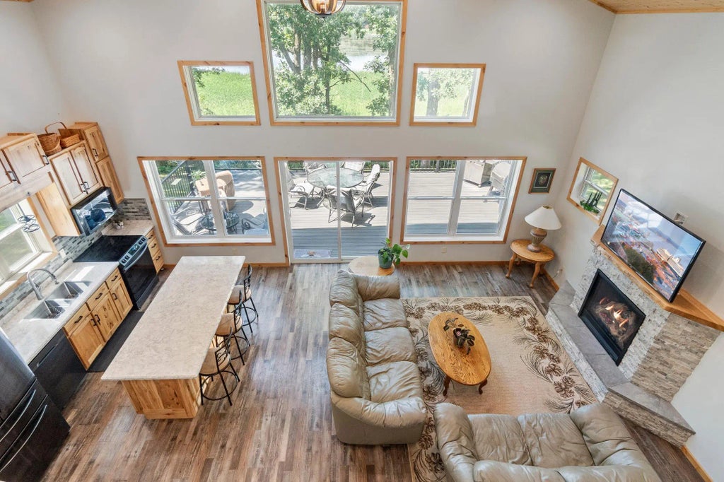 23730 Oak Lake Trail Se, Knute Twp