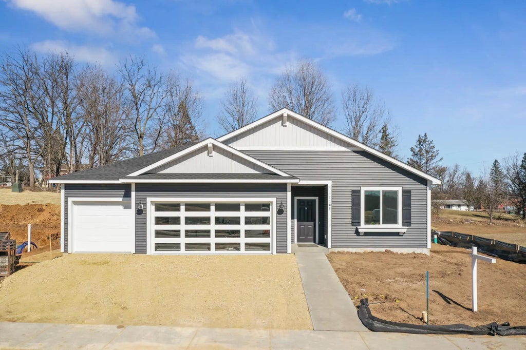 1105 Compton Avenue, River Falls