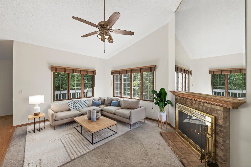 3551 Blue Jay Way 201, Eagan