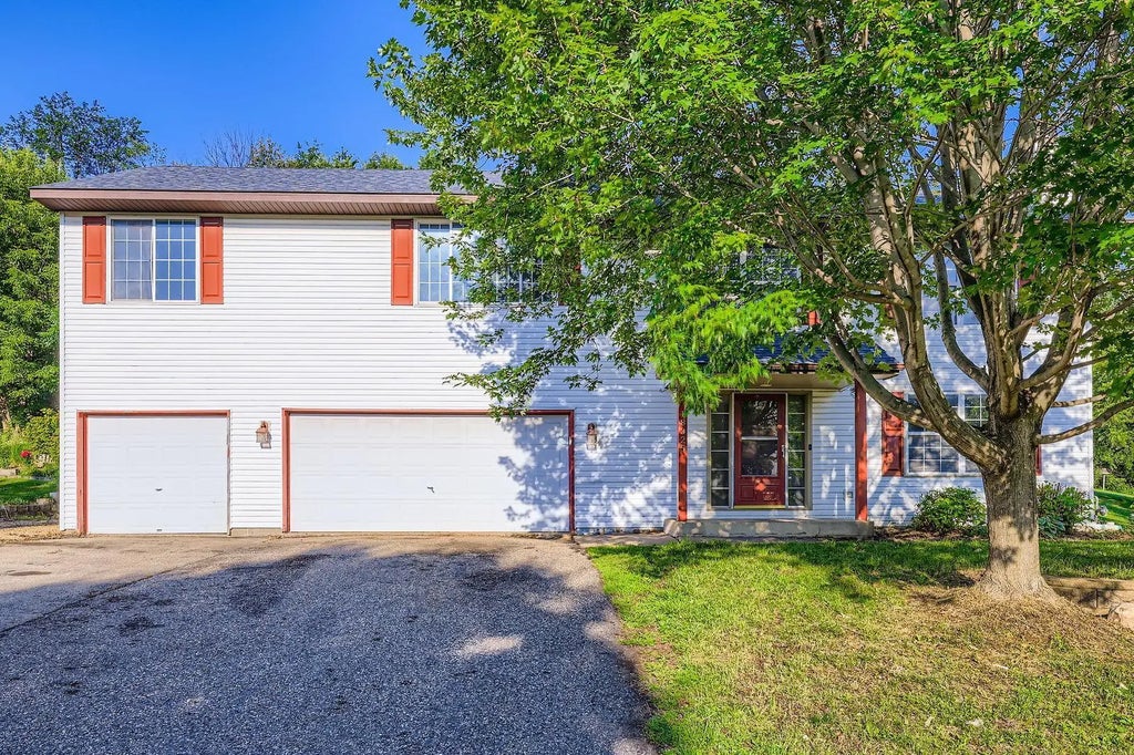 18325 Euclid Street, Farmington