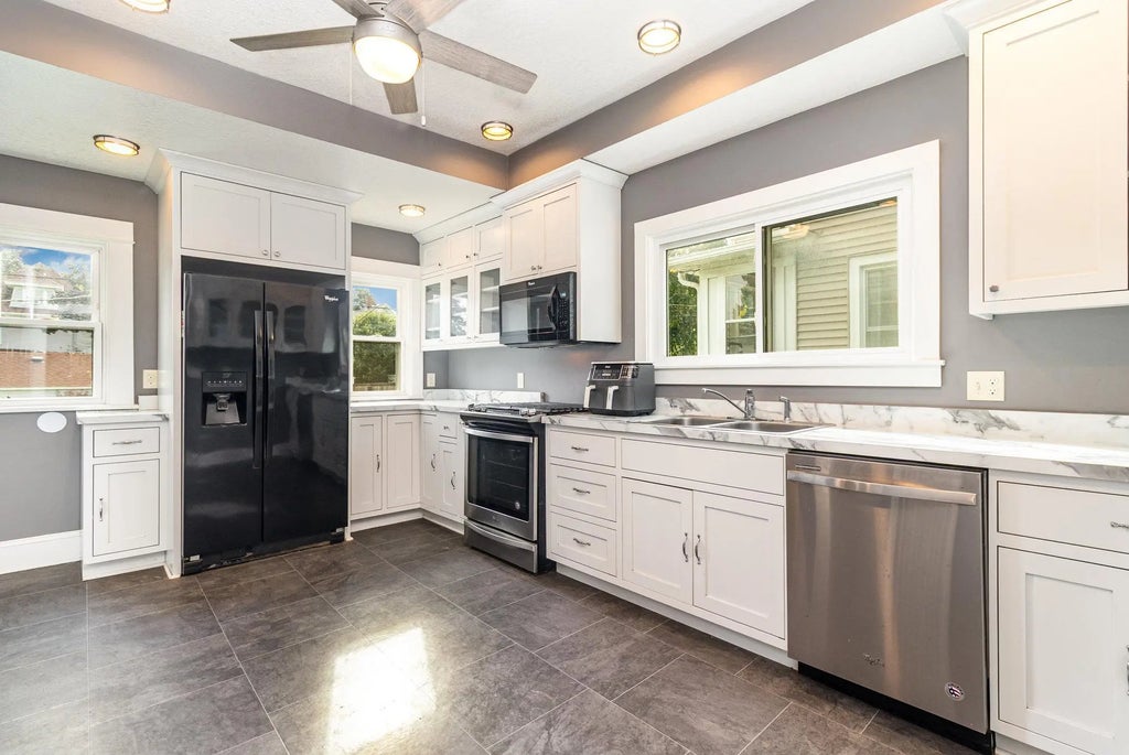 822 Smith Avenue S, Saint Paul