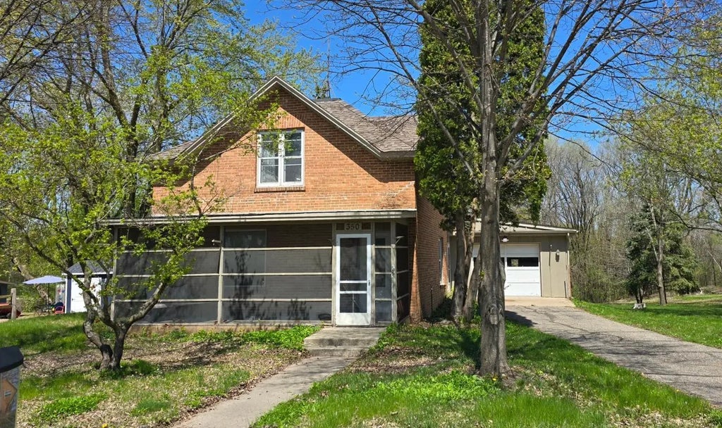 350 Harrison Street W, Annandale