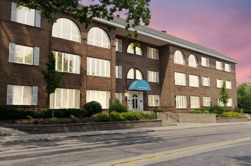 5100 France Avenue S 105, Edina