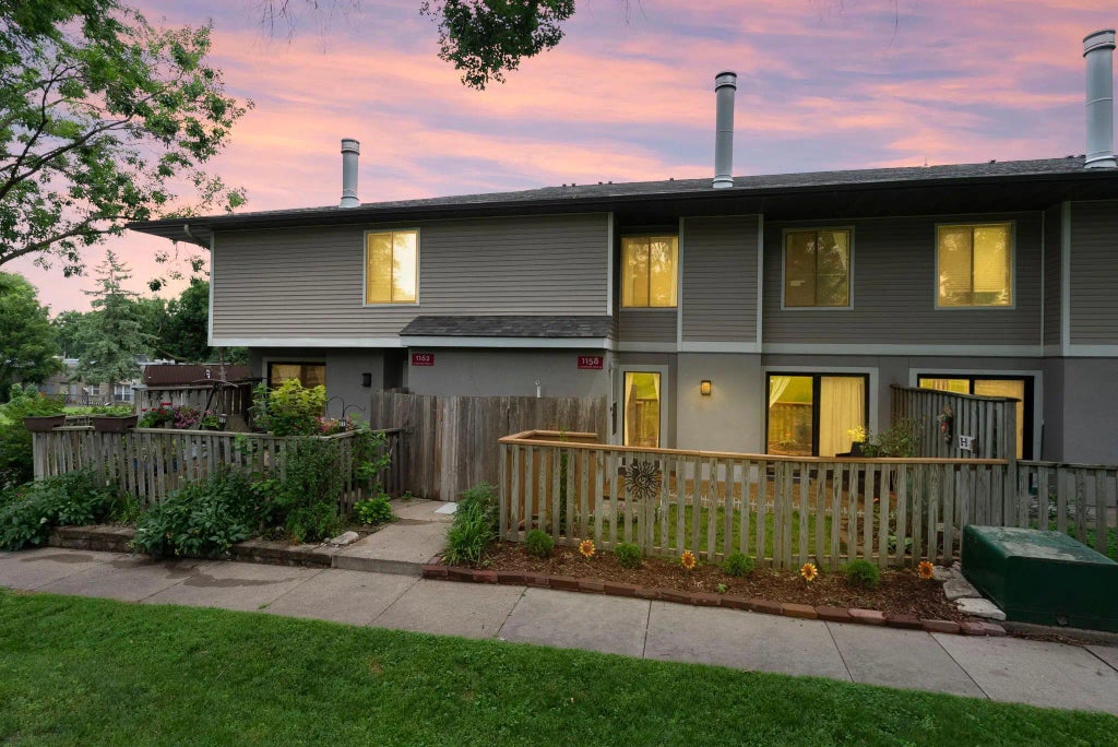 1158 Landmark Trail N, Hopkins