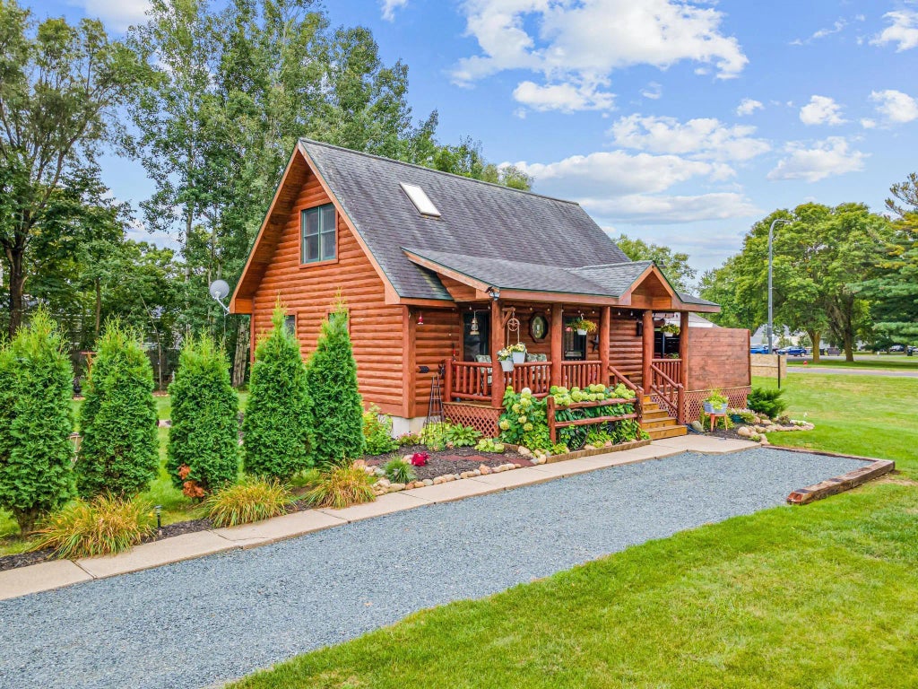 510 State Road 35, Centuria