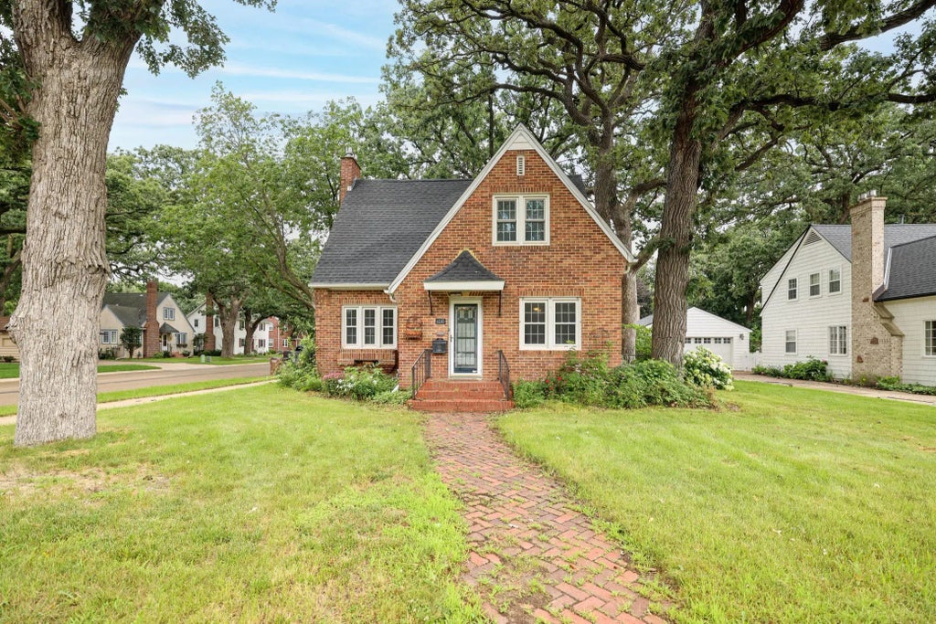 1010 8th Avenue Nw, Austin