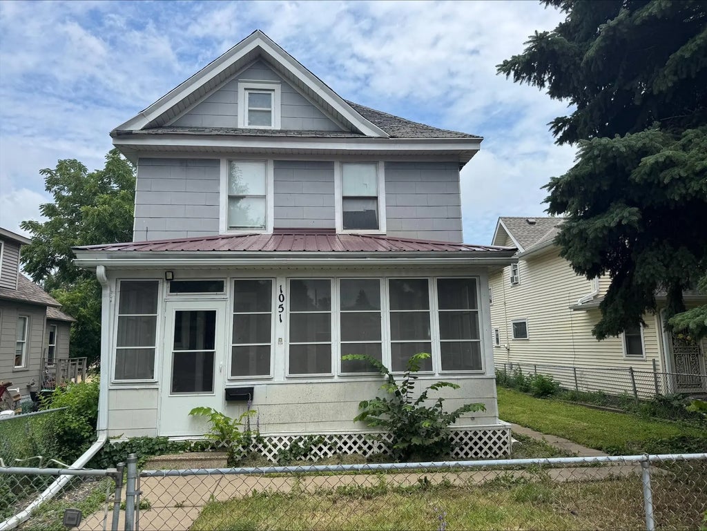 1051 Mclean Avenue, Saint Paul