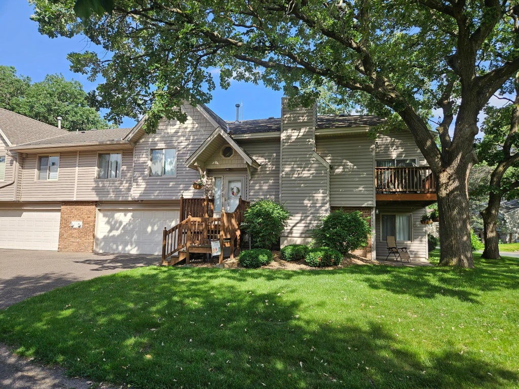 217 Galtier Place, Shoreview